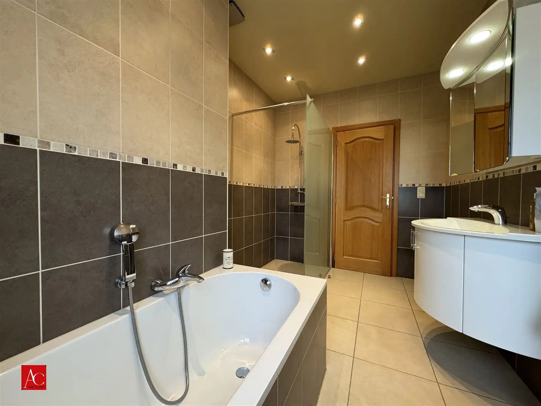 Bungalow met prachtig uitzicht te Verrebroek foto 25