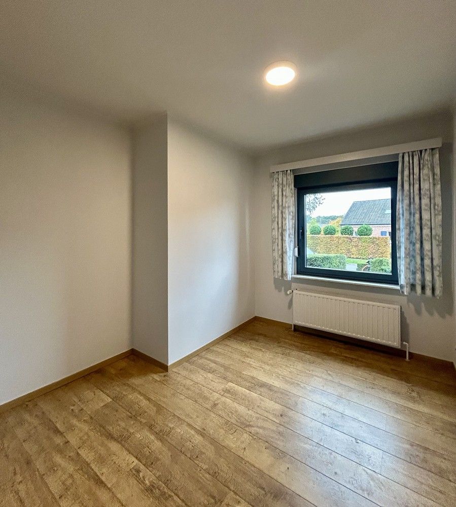 Ruime gezinswoning met prachtige tuin in rustige straat te Blanden foto 12