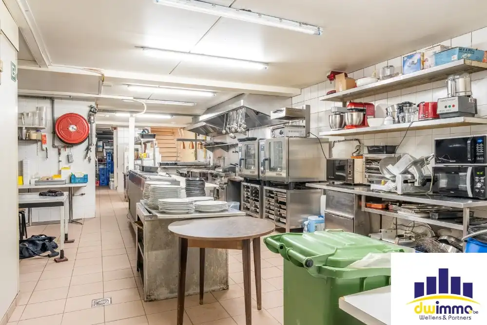 Unieke overname: Hotel-Restaurant op toplocatie in het hart van Lokeren foto 14