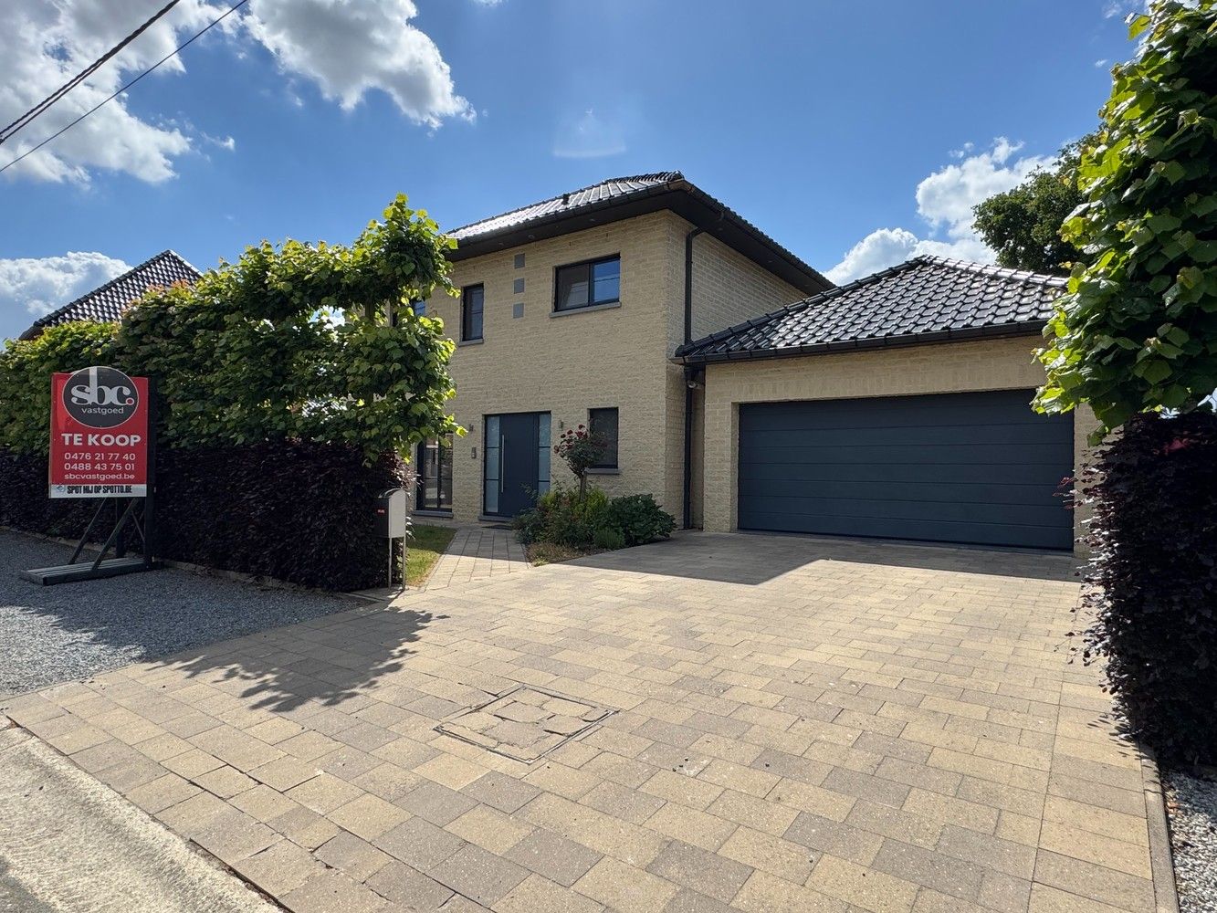 Prachtige villa met 4 slaapkamers. foto {{pictureIndex}}