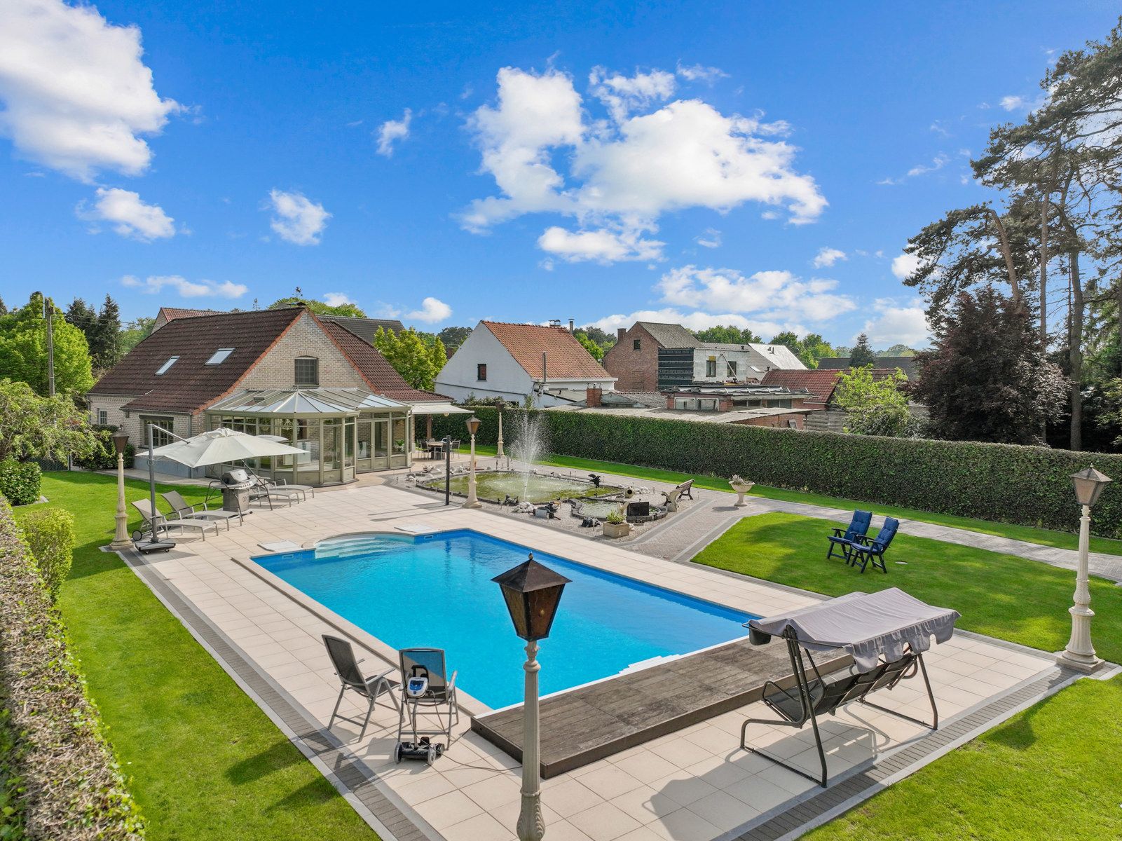 Instapklare villa met zwembad te KEERBERGEN foto 2