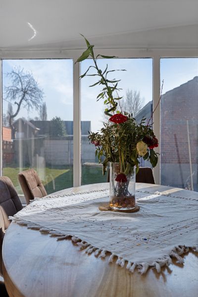 RUIME, LICHTRIJKE ALLEENSTAANDE WONING MET VEEL POTENTIEEL foto 11