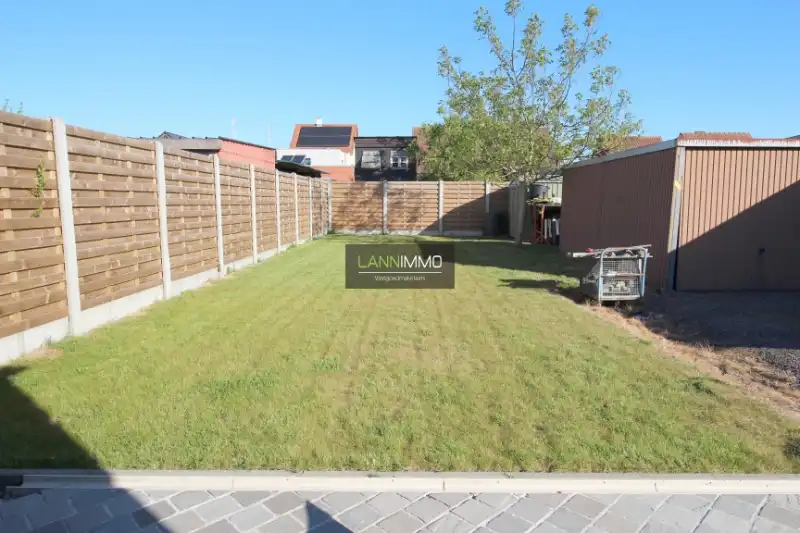 Gerenoveerde woonst met 2 slaapkamers en tuin foto 11