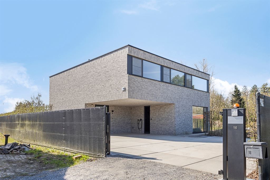 ()=>{if(producerUpdateValueVersion(node),producerAccessed(node),node.value===ERRORED)throw node.error;return node.value} Visvijverstraat 16 - 2230 HERSELT