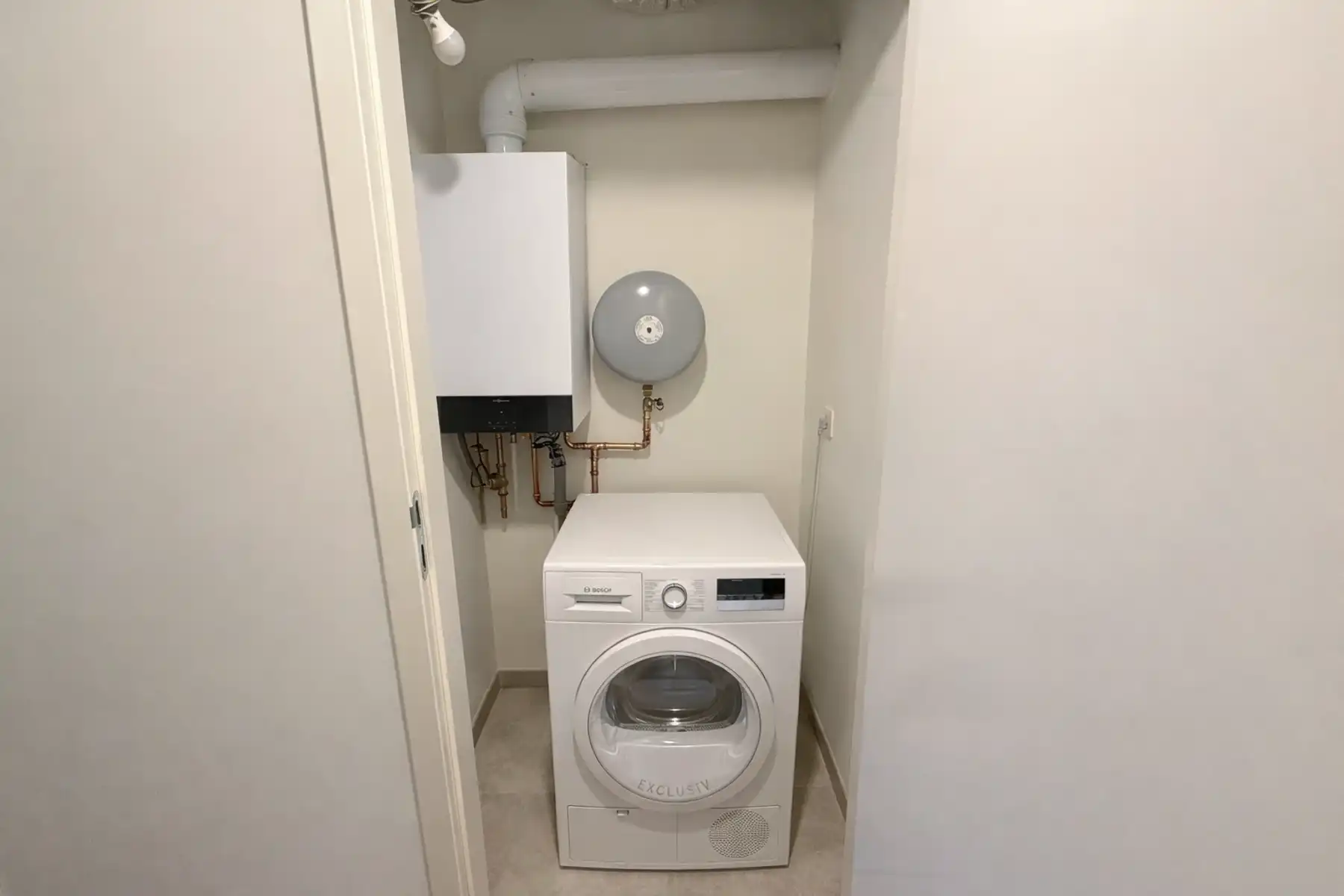 Recent appartement (1ste V.) met 2 slaapkamers en terras  foto 17