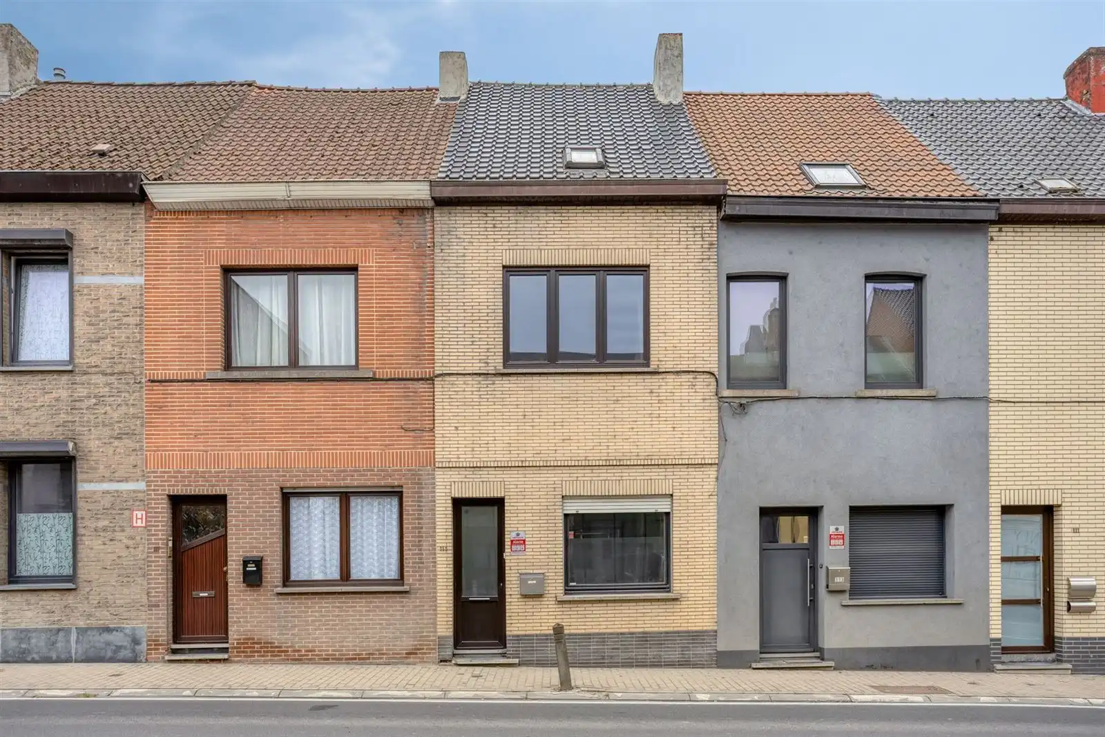 Instapklare woning met 4 slaapkamers en mooie tuin foto 2