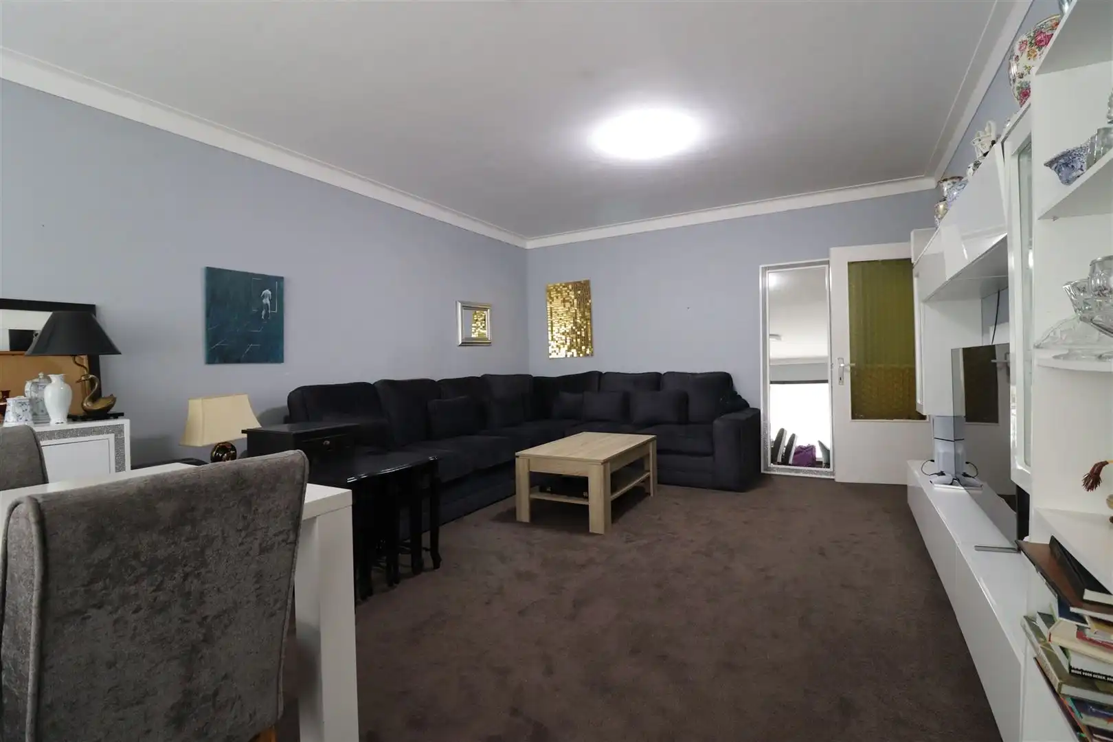 Ruim 3-slaapkamerappartement met terras foto 3