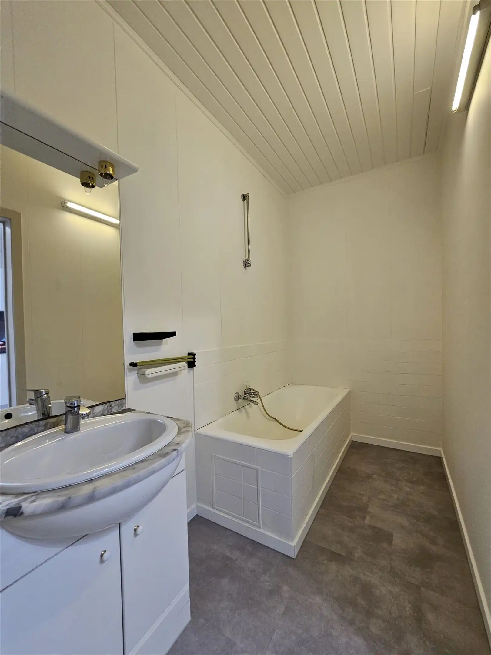 Woning met 3 à 4 slpks en tuin foto 4