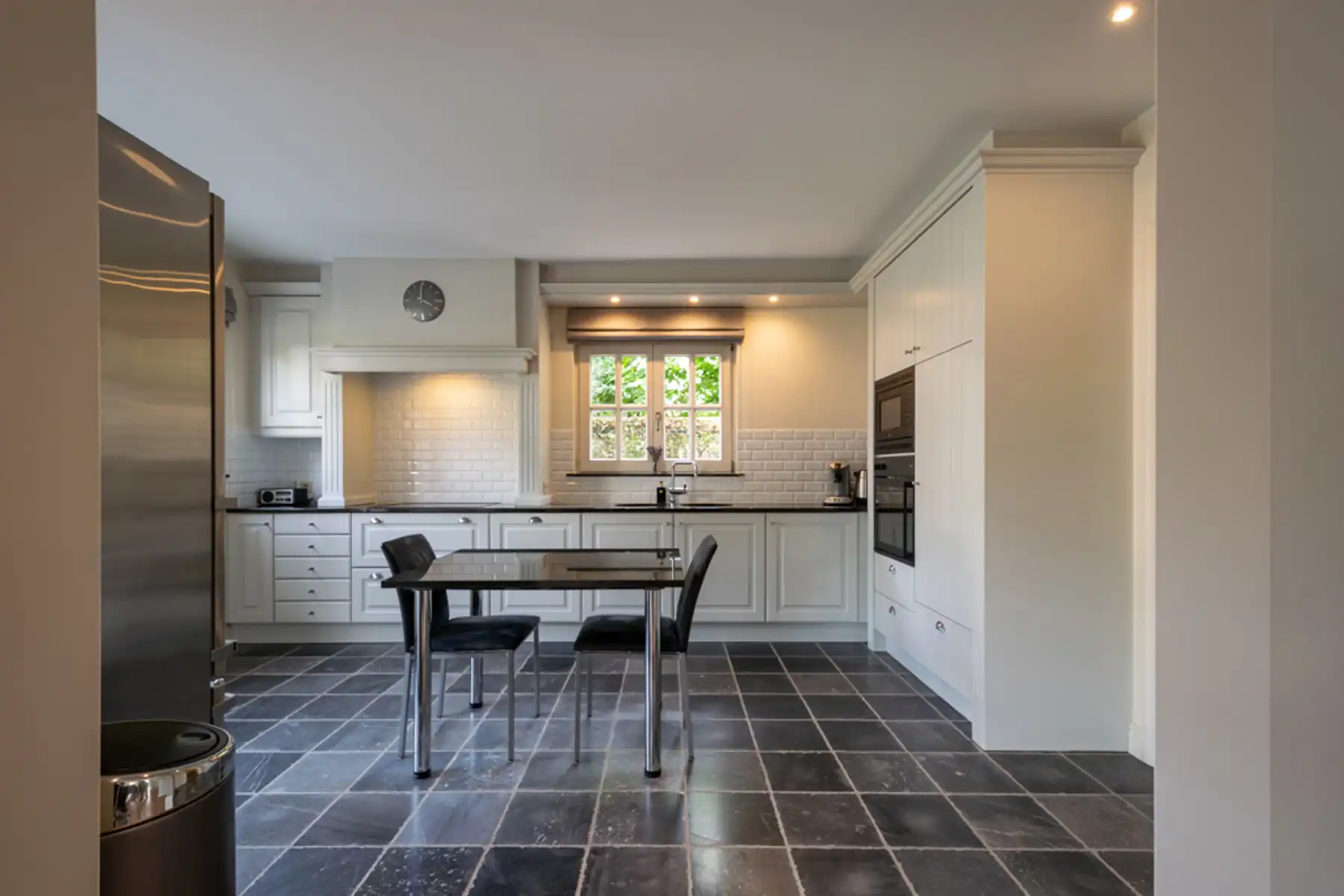 KARAKTERVOLLE PASTORIJWONING MET BIJGEBOUW foto 9