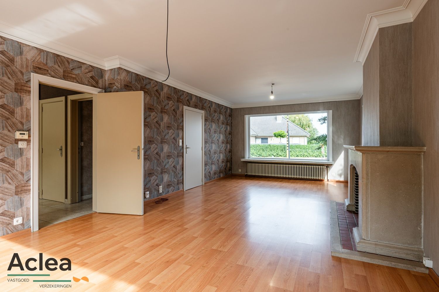 Ruime halfopen bebouwing met 5 slpks op strategische locatie in Zomergem foto 11