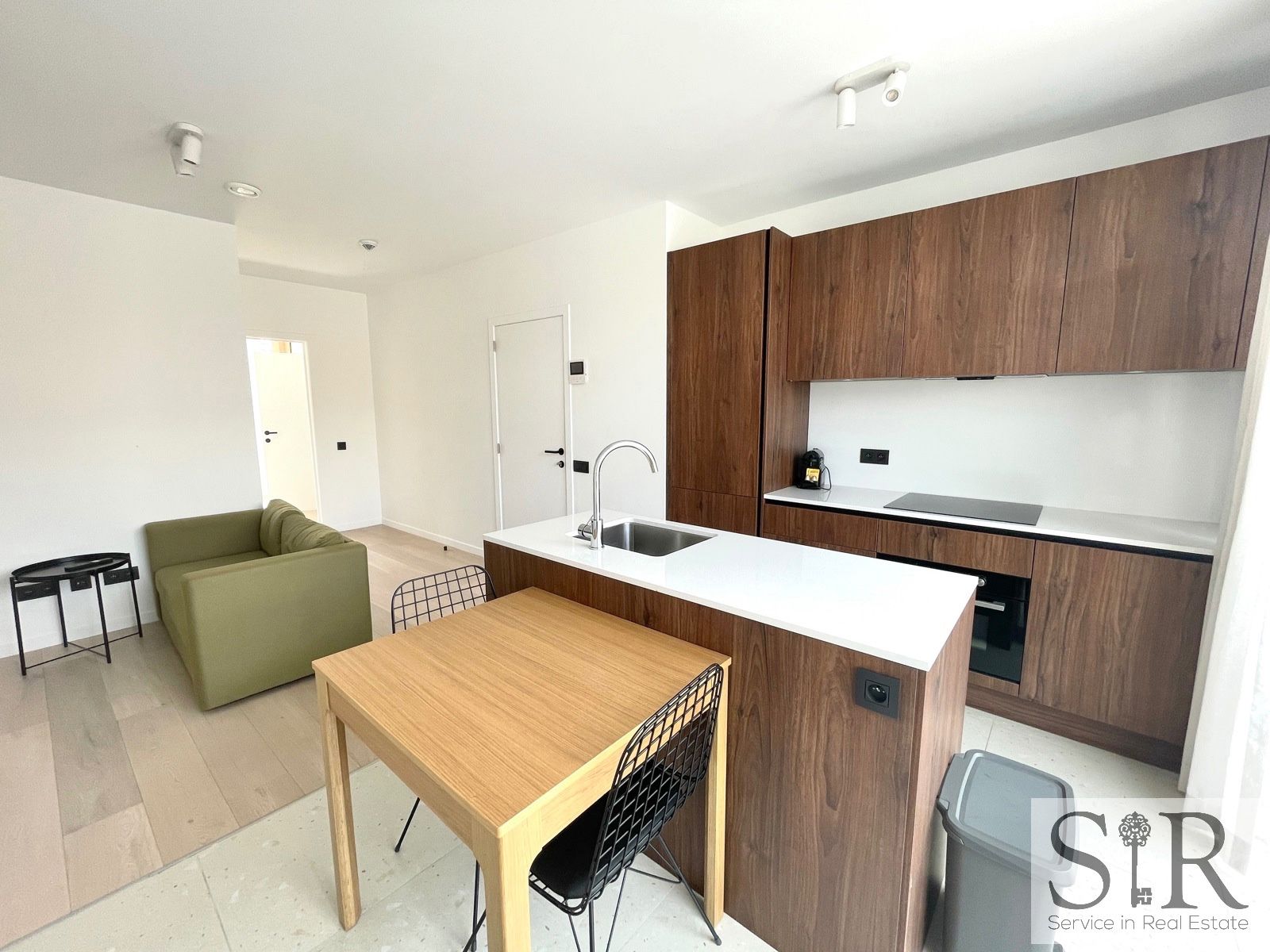 Appartement te huur foto {{pictureIndex}}