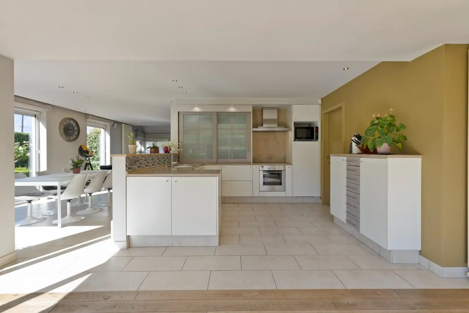 Ruime, goed onderhouden gezinswoning op 501 m²! foto 9