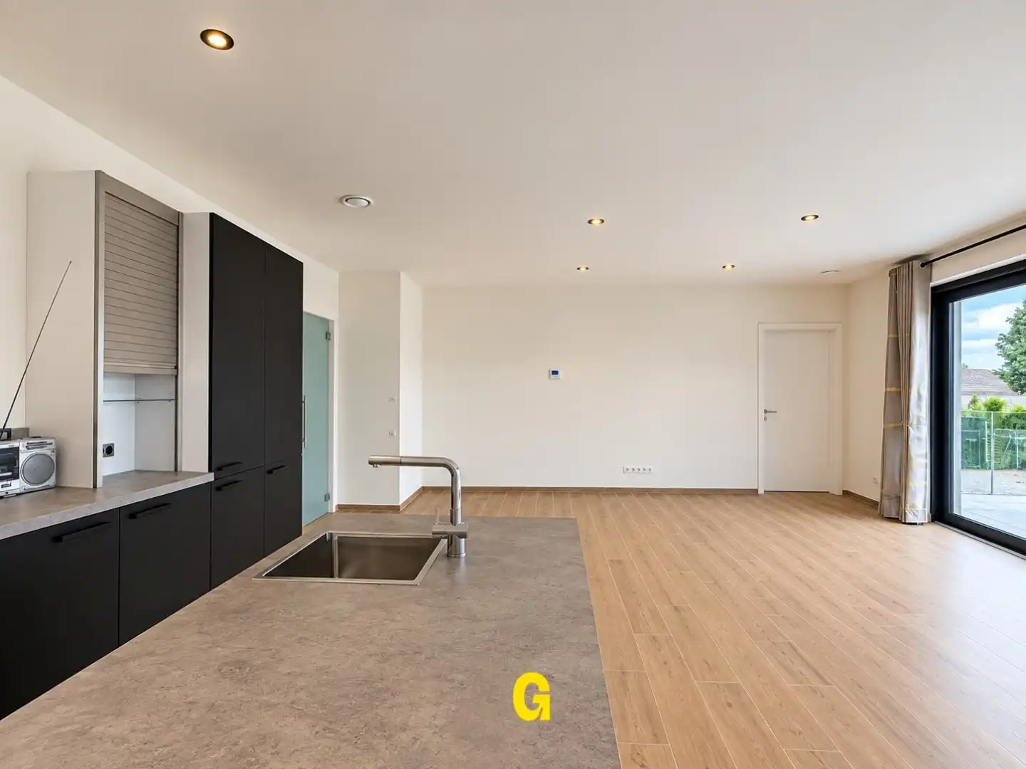Nieuwbouwappartement met 2 slaapkamers, ruim terras, standplaats en berging te Munsterbilzen - Label A foto 12
