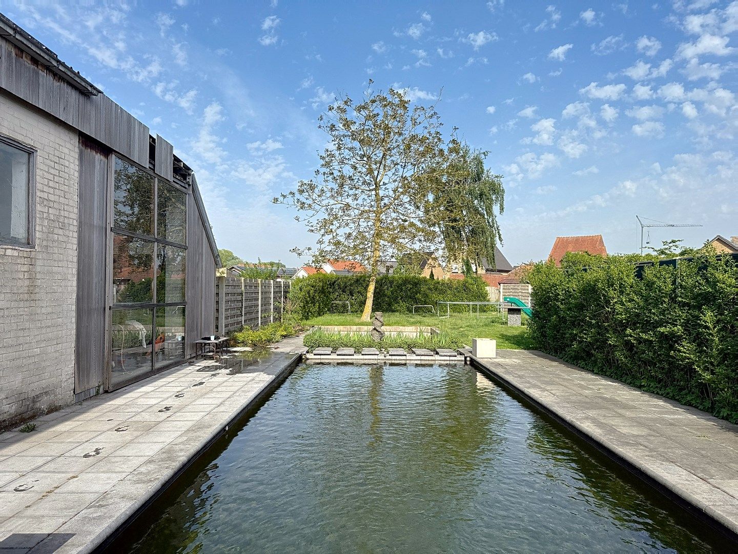 RUIME WONING met LOODS en WERKPLAATS foto 27