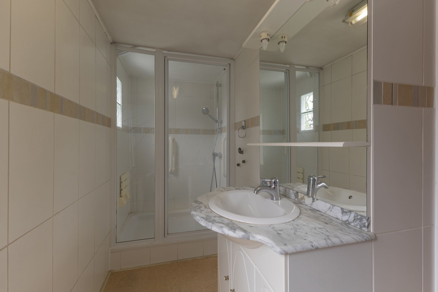 Zeer ruime woning met veel mogelijkheden foto 18