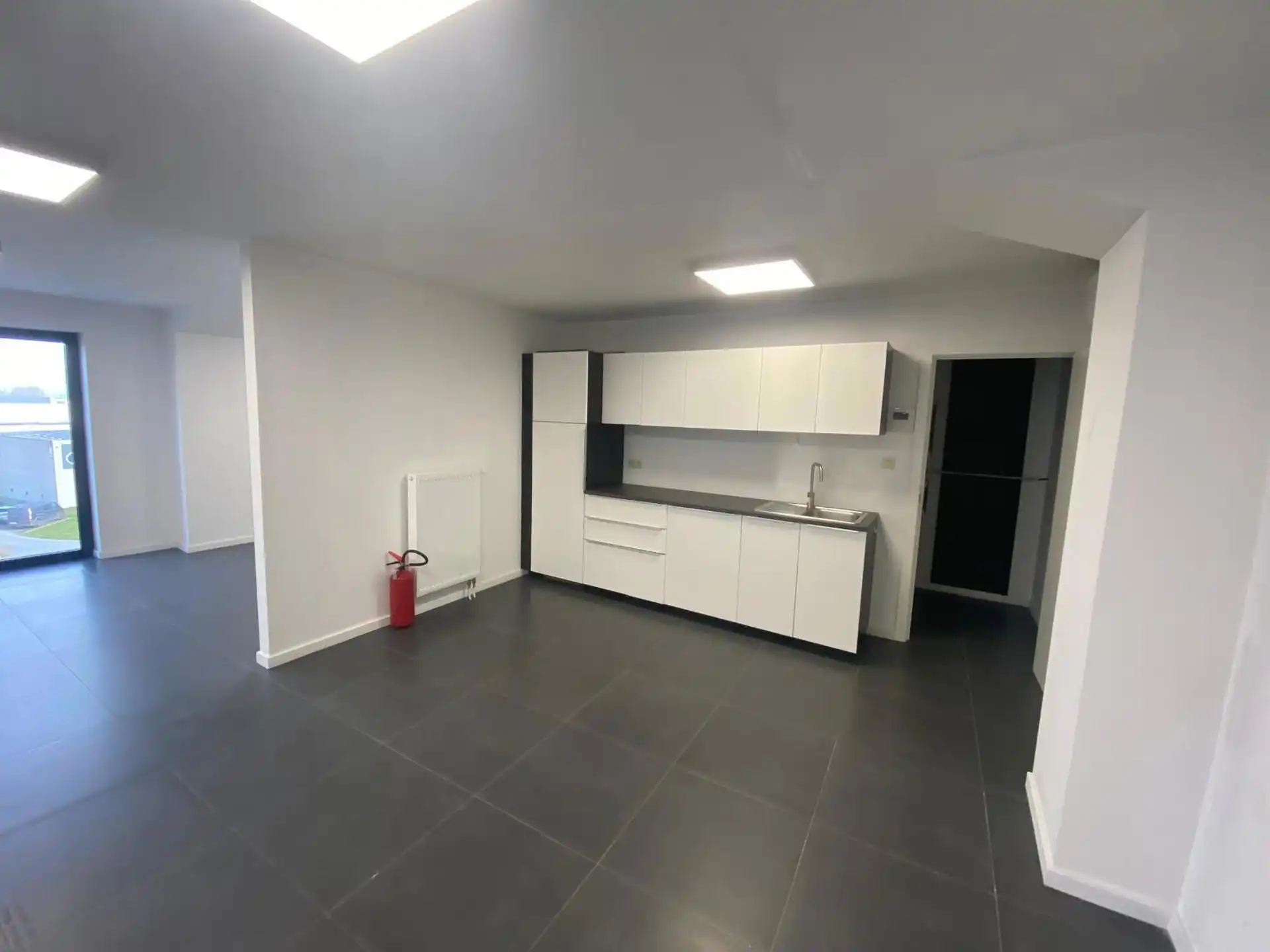 Gerenoveerd kantoor 251 m² te huur in Temse  foto 10