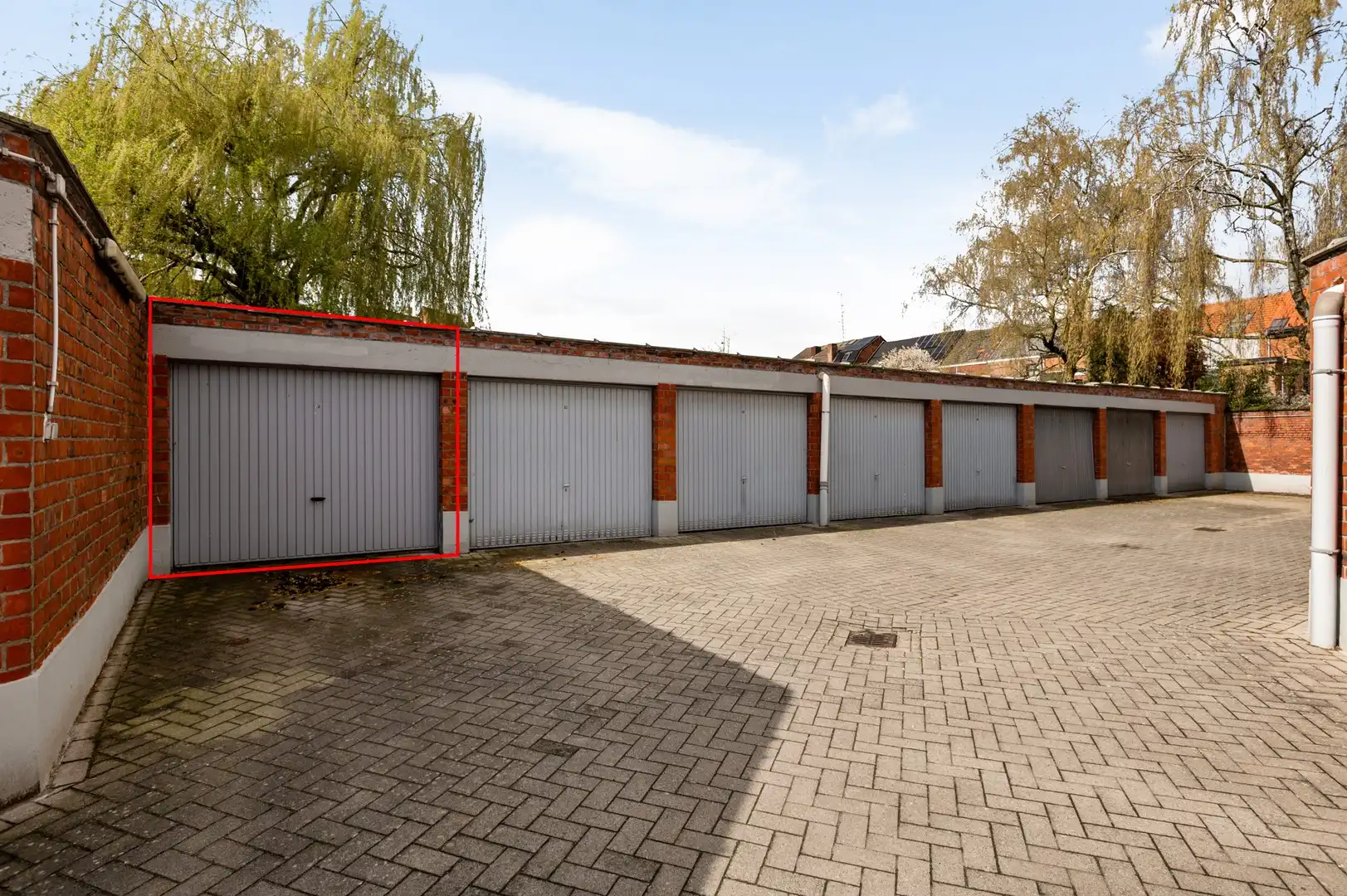 Ruim, instapklaar appartement nabij centrum Merksem foto 10