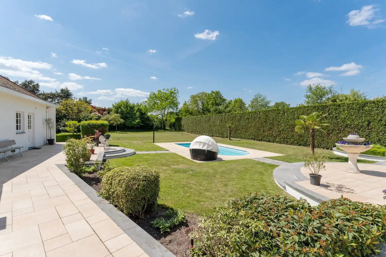 Prachtige ruime villa op een royaal perceel foto 36