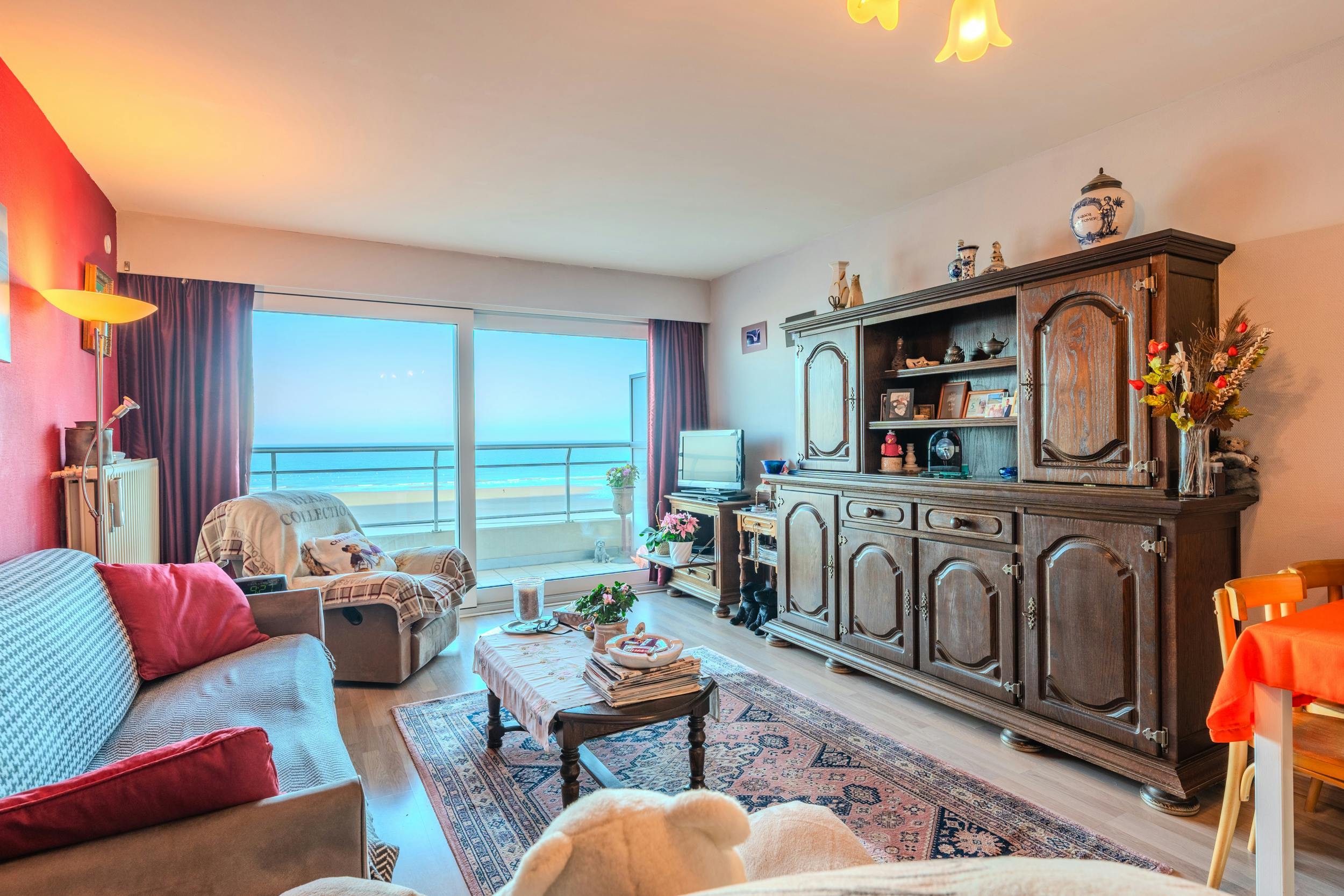 Ruim 1-slaapkamer appartement met frontaal zeezicht !  foto 4