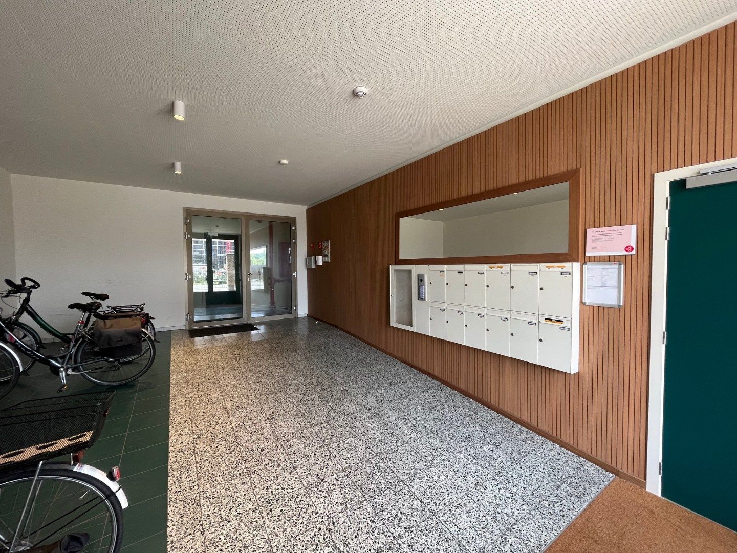 Stijlvol nieuwbouwappartement met uniek zicht – Gentse Dokken foto 19