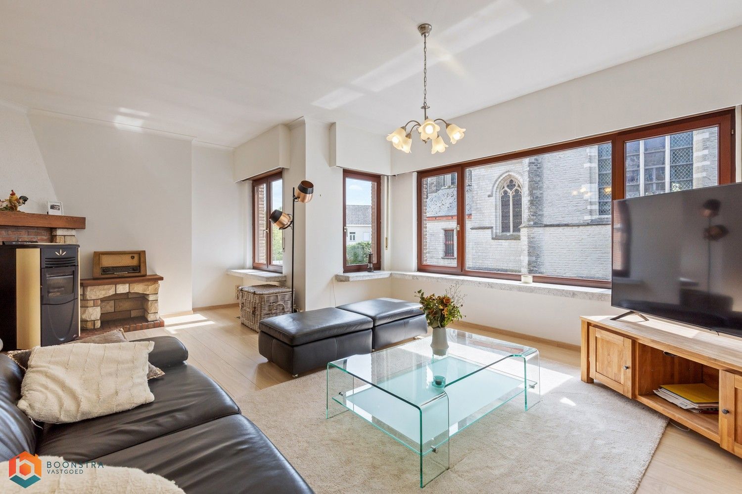 Instapklare woning met garage op sublieme locatie foto 7