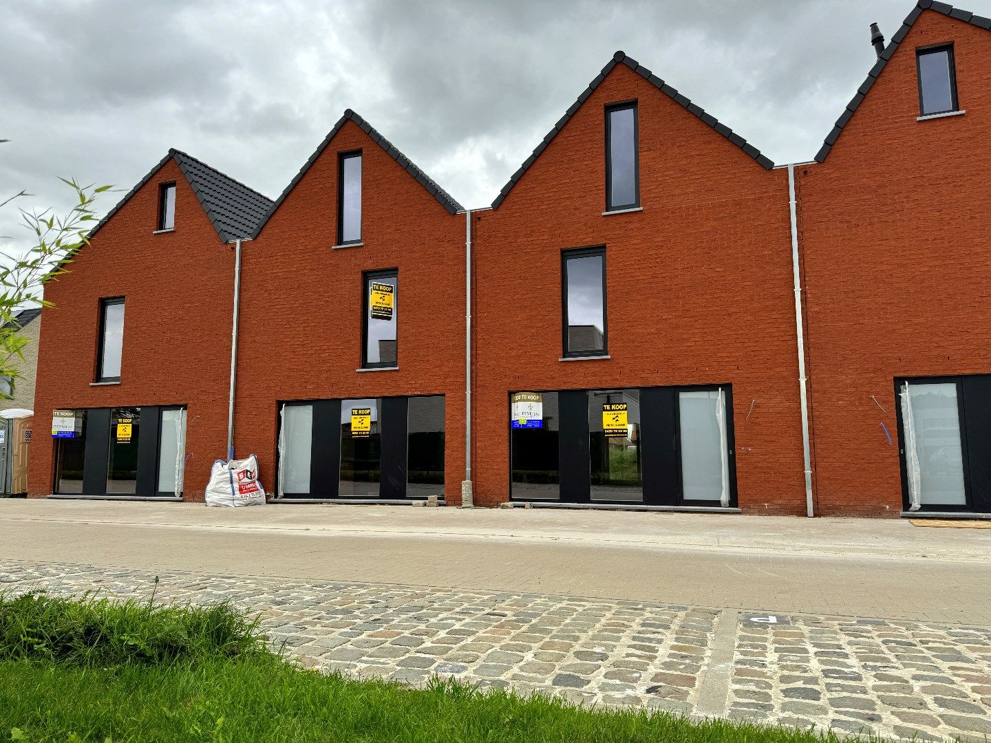 Nieuwbouwwoning met kindvriendelijke ligging, Oogststraat Heule foto 3