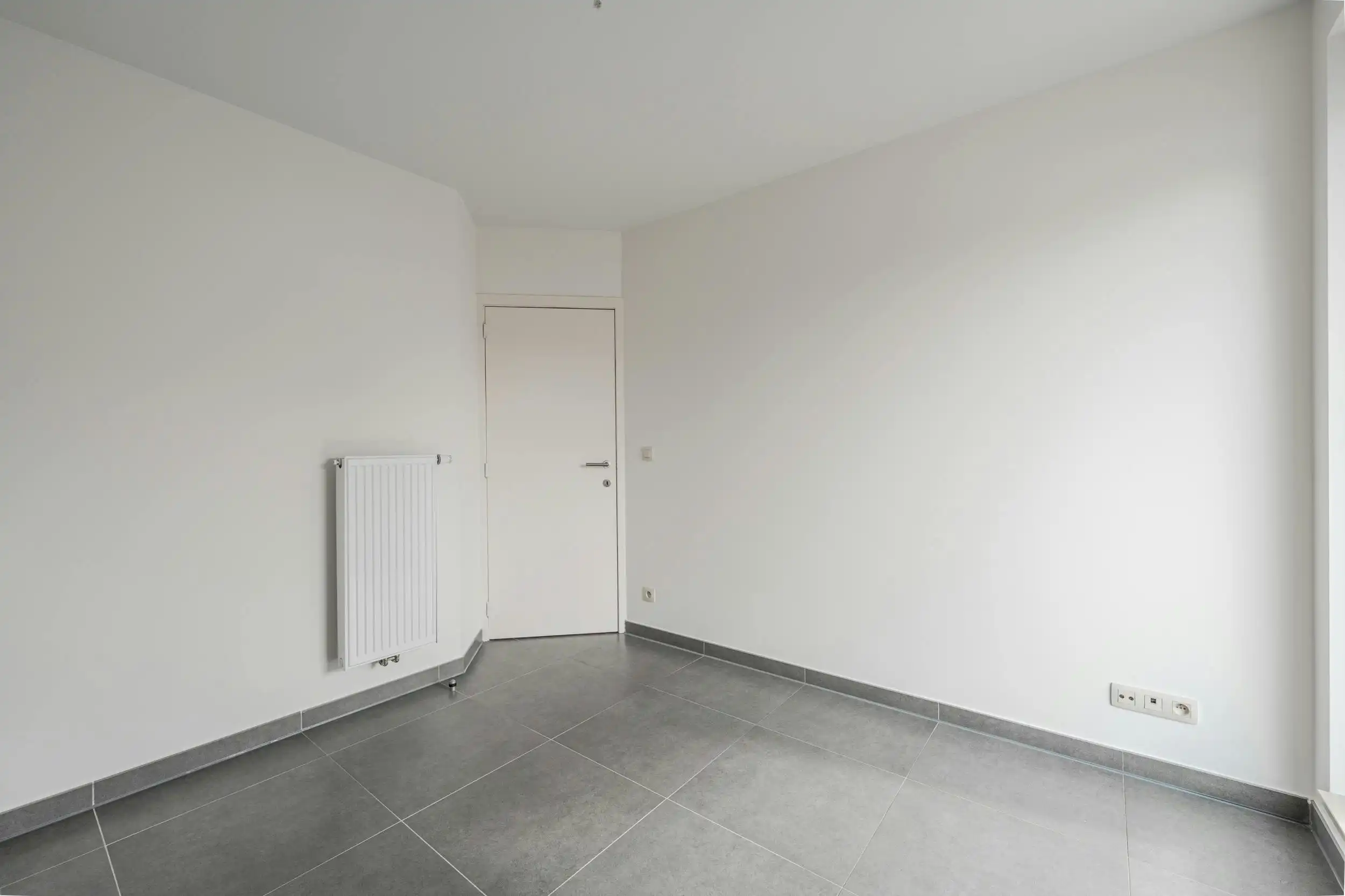 Recent 2-slaapkamerappartement met terras te Oostende  foto 14