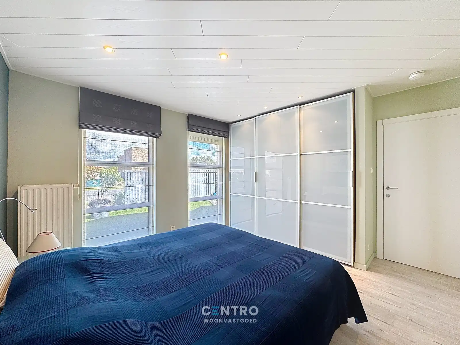 Onmiddellijk instapklare woning met 4 slpks, bureel én ZUIDger. tuin! foto 13
