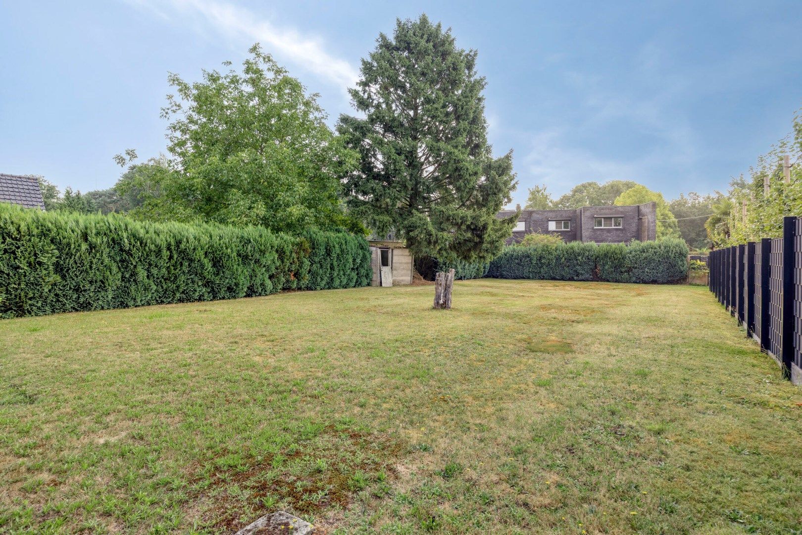 Vrijstaande woning met 3 slpks op een prachtig perceel van 1.060 m² !  foto 16