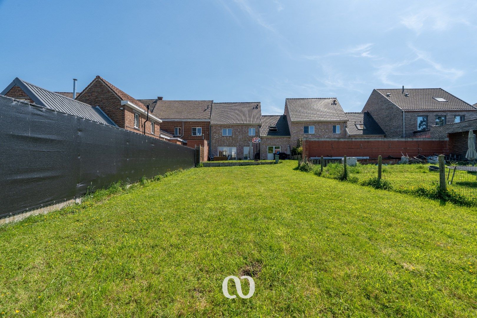 Ruime recent gebouwde woning met 4 slaapkamers foto 16