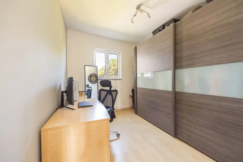 Lichtrijk appartement met 2 slaapkamers, ruim terras en P foto 13