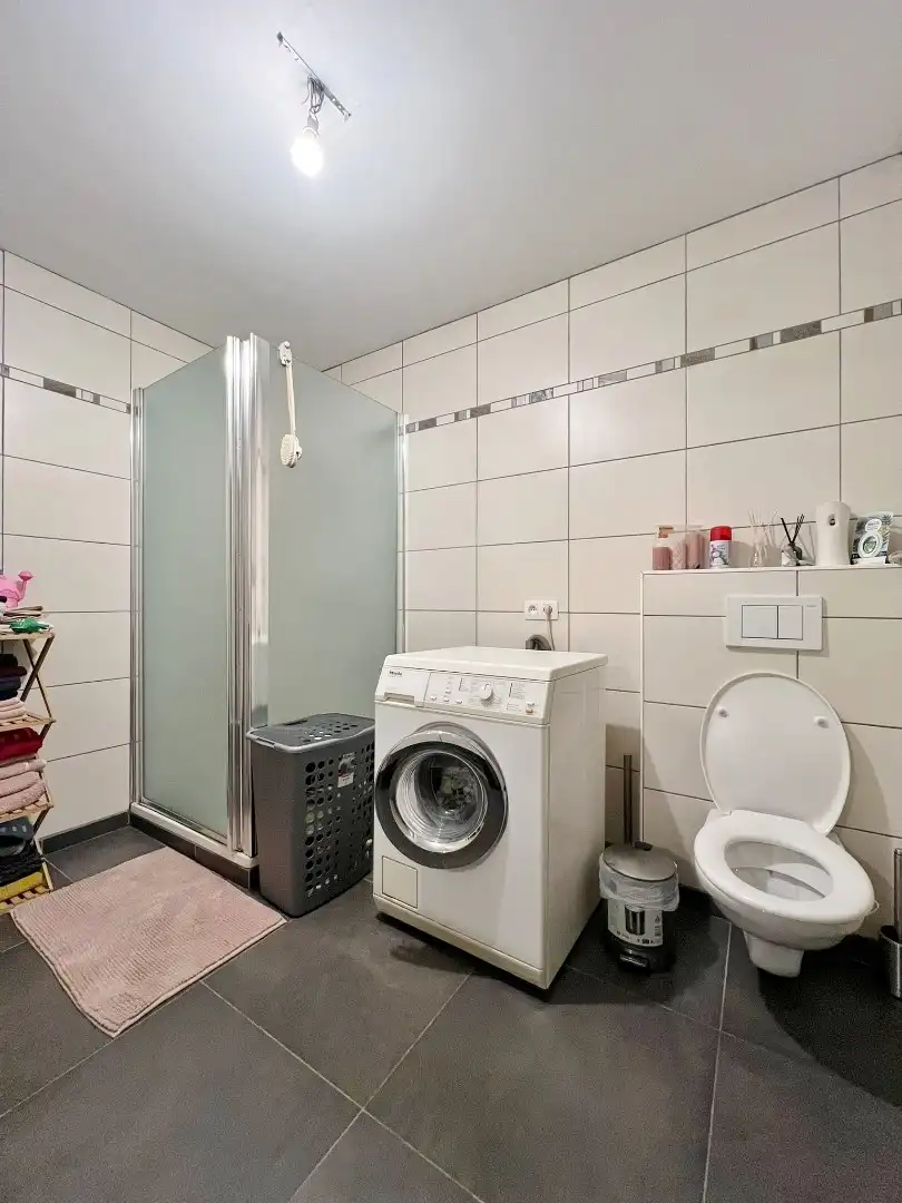 Ruim appartement met 2 slaapkamers en gezellig terras  foto 8