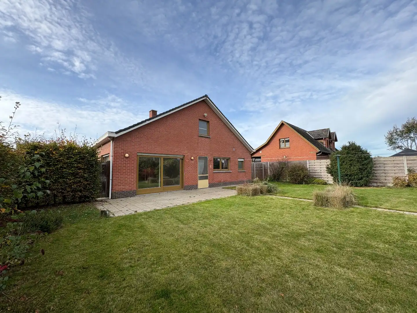 Ruime en goed onderhouden bungalow met zonnige tuin– Elverdinge dorpskern. Opp: 884m². foto 21