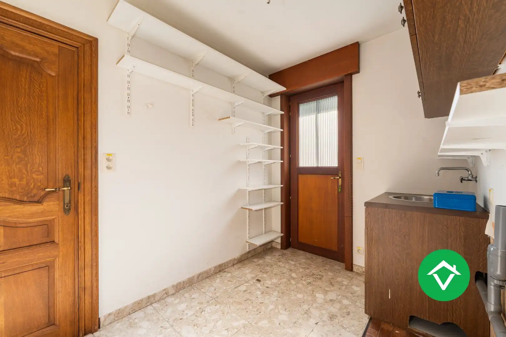 Zeer ruime en instapklare woning met veel mogelijkheden te Eernegem foto 16