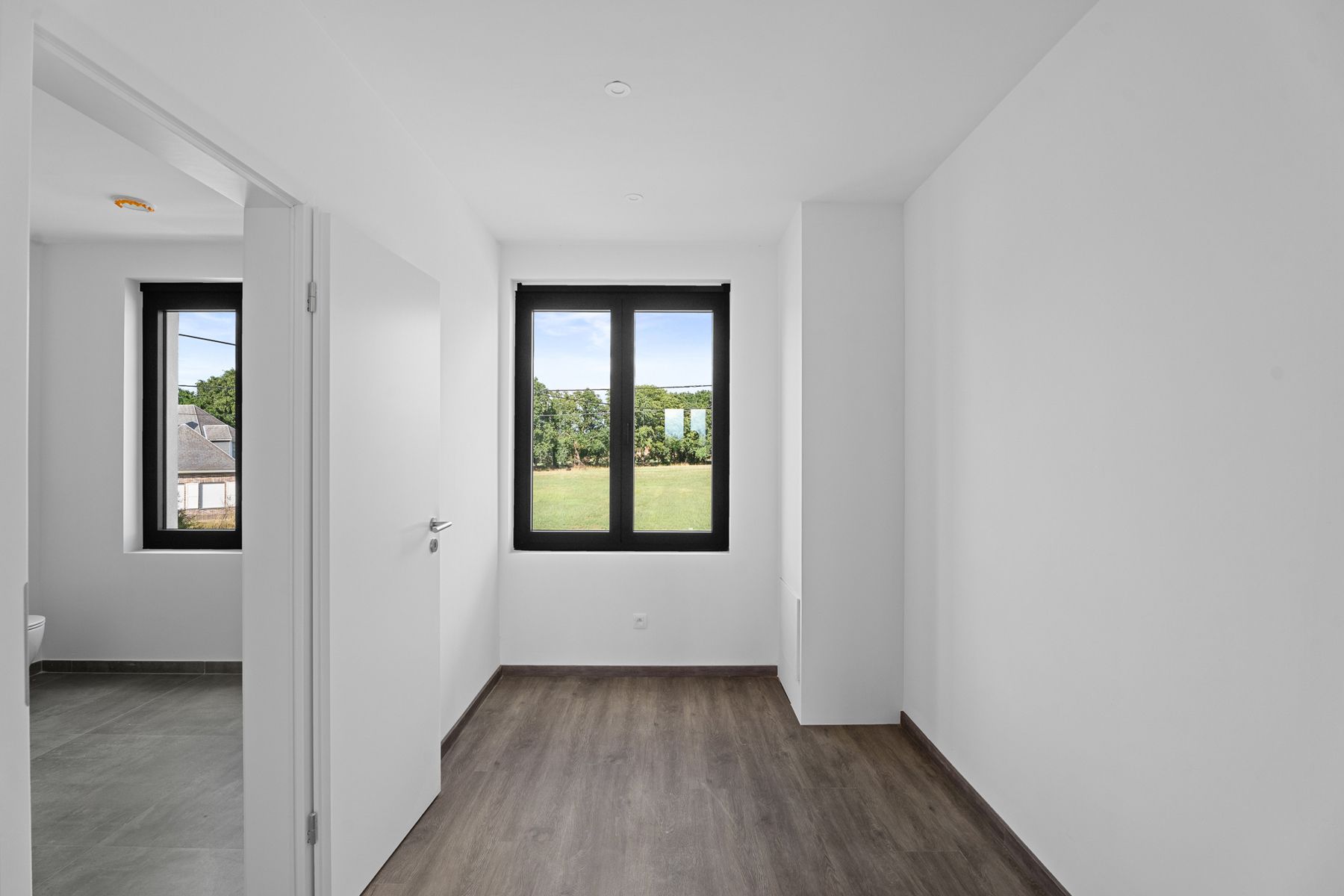 Gerenoveerde halfopen bebouwing parel  foto 16