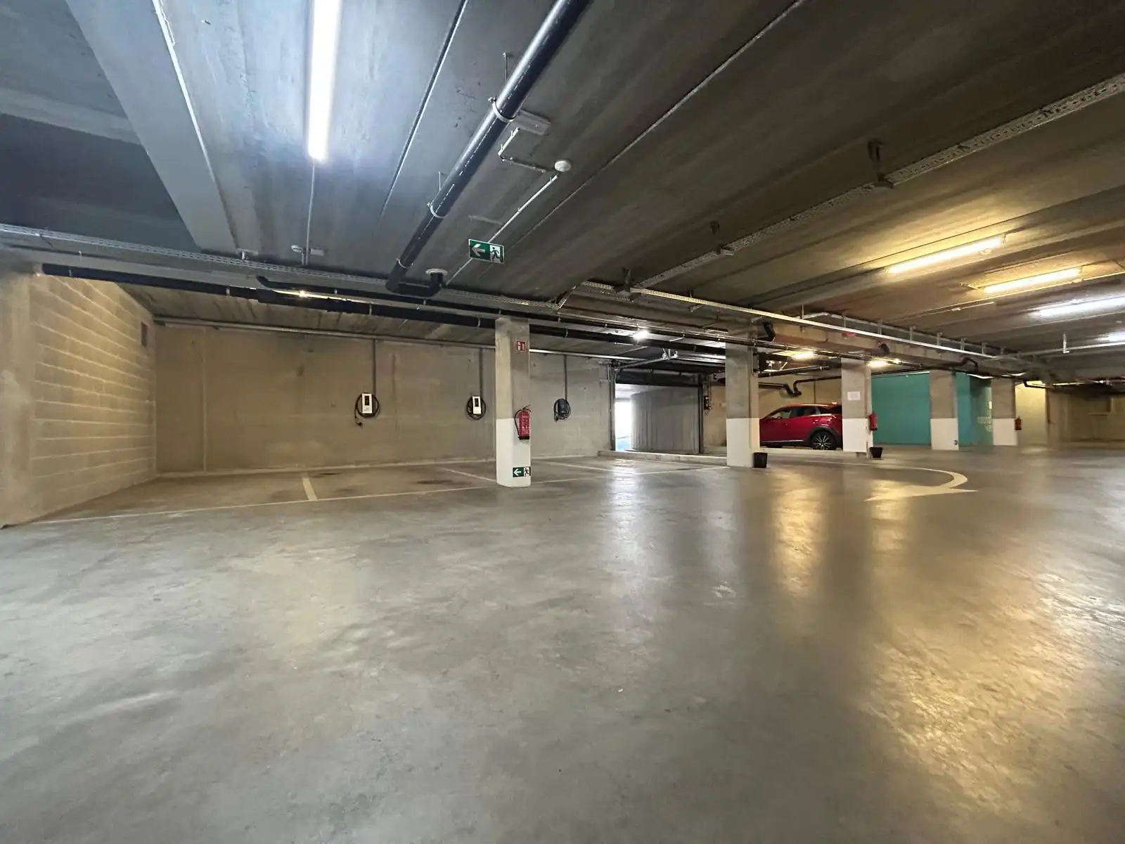 Ondergrondse autostaanplaats R De Flint foto 4