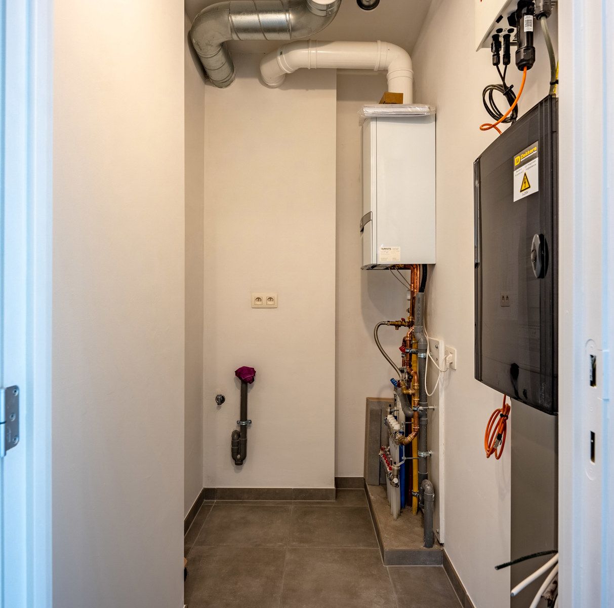 Zéér verzorgd nieuwbouwappartement met autostaanplaats en terras! foto 13