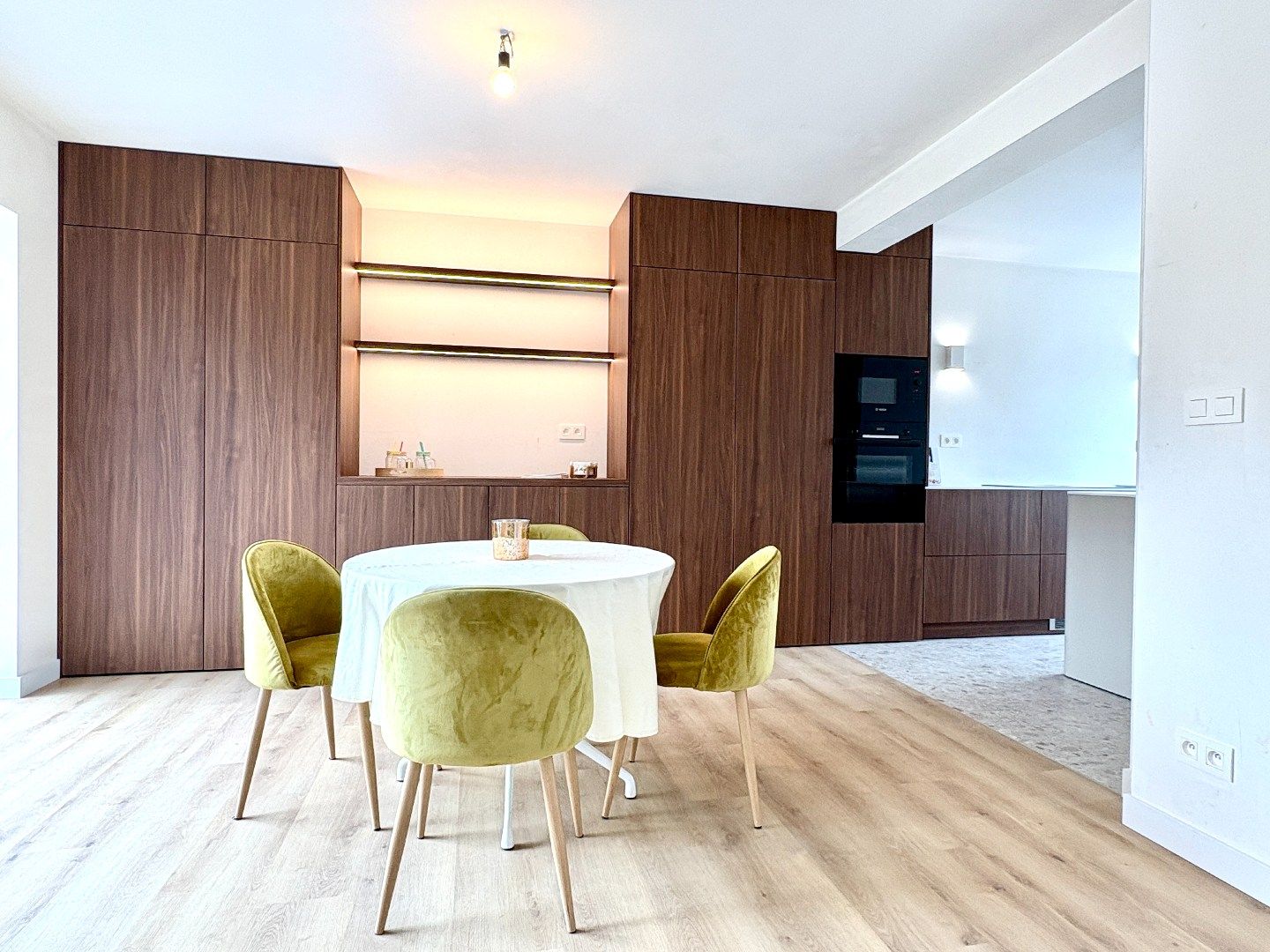 Hoogwaardige totaal renovatie te Kuurne. foto 9