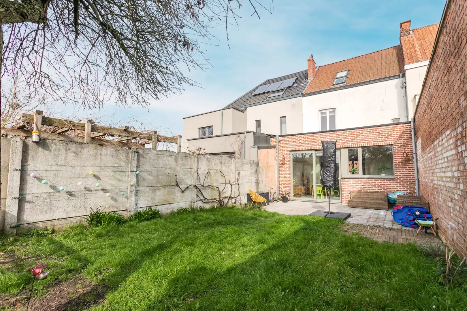 Instapklare woning met 4 slaapkamers en tuin te Huizingen foto 17