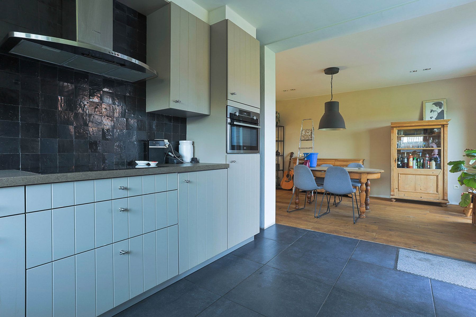Instapklare woning met nieuwe aanbouw, 3 slks. en tuin foto 7