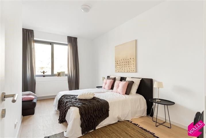 Prachtig en lichtrijk appartement met terras foto 8
