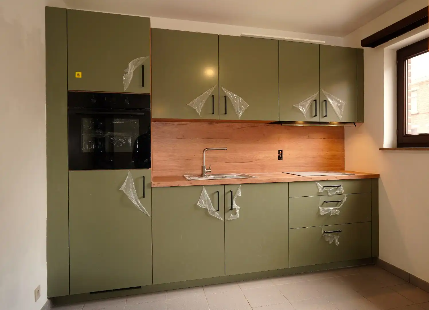 Gelijkvloers appartement met 1 slaapkamer en garage te Lokeren foto 3