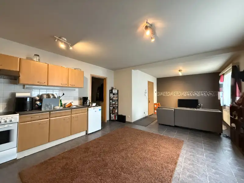 Modern gelijkvloers appartement nabij Sportcentrum Sint-Gillis foto 2