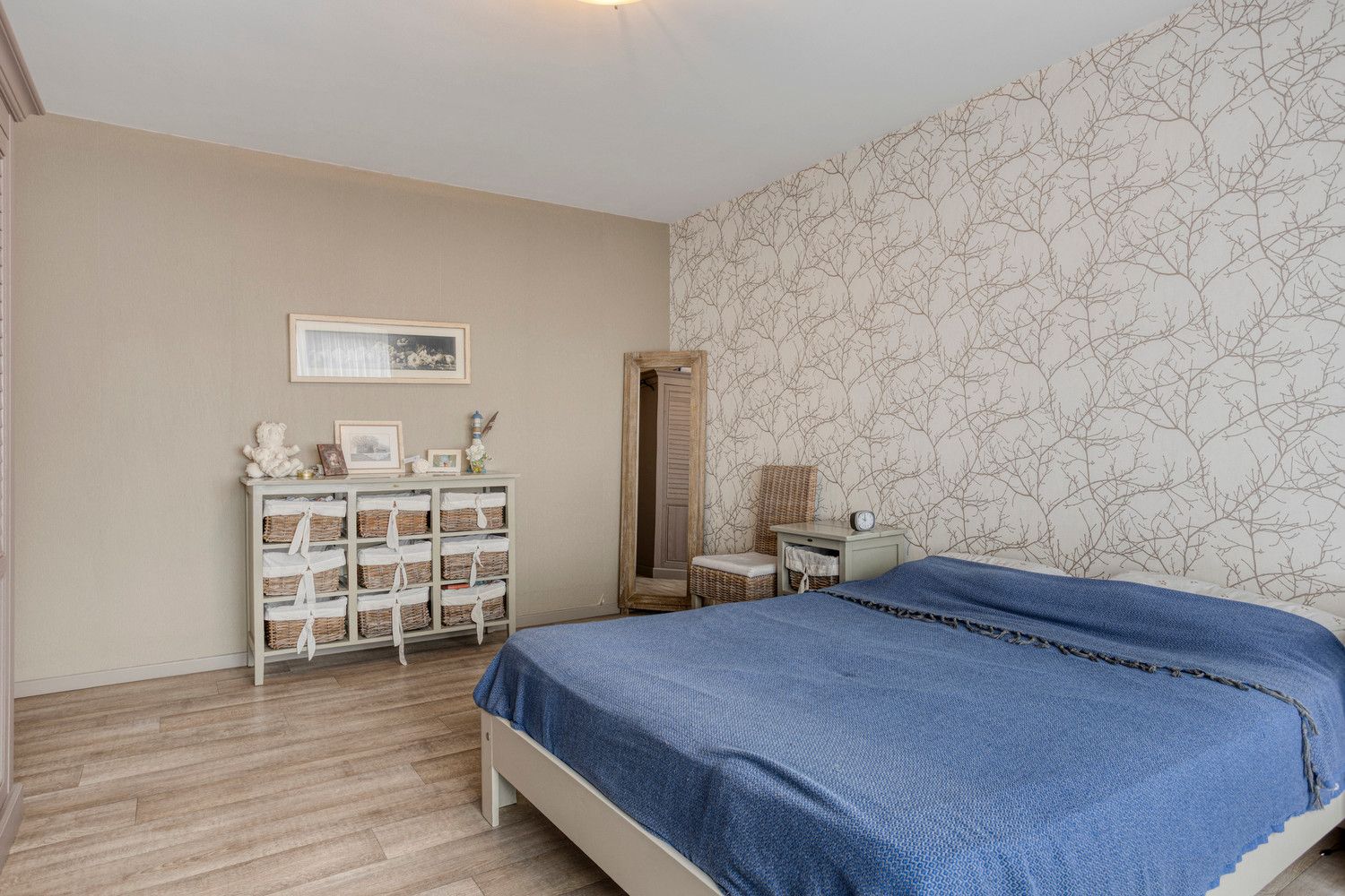 Mooie bel-étagewoning met 3 slks, garage, zomerkeuken en tuin! foto 31