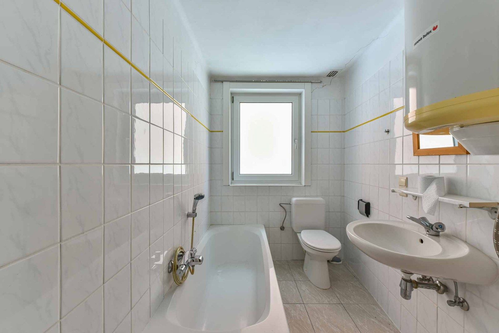 Op zoek naar een woning met veel potentieel, centraal gelegen in Merchtem? Welkom Home! foto 6