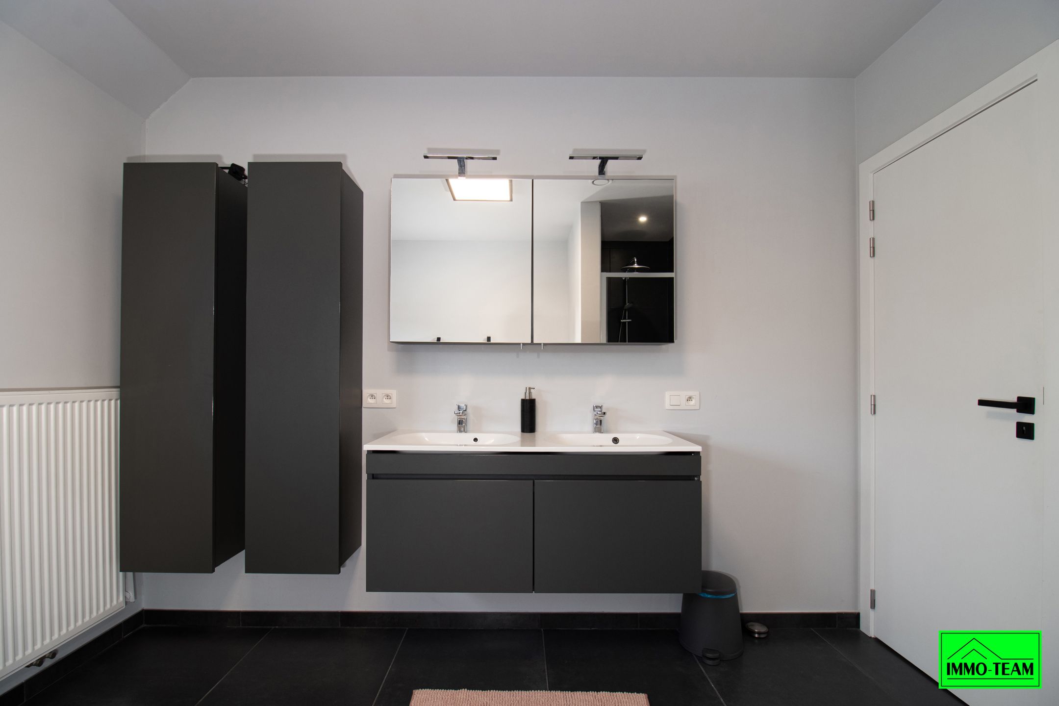 Recente energiezuinige woning met zwembad  foto 23