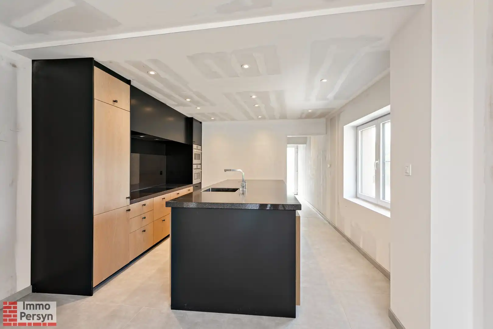 Instapklare halfopen bebouwing met 3 slaapkamers foto 8
