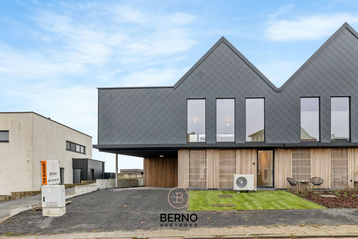 IN OPTIE! Architecturale parel met tuin en vergezicht (6% BTW) foto {{pictureIndex}}