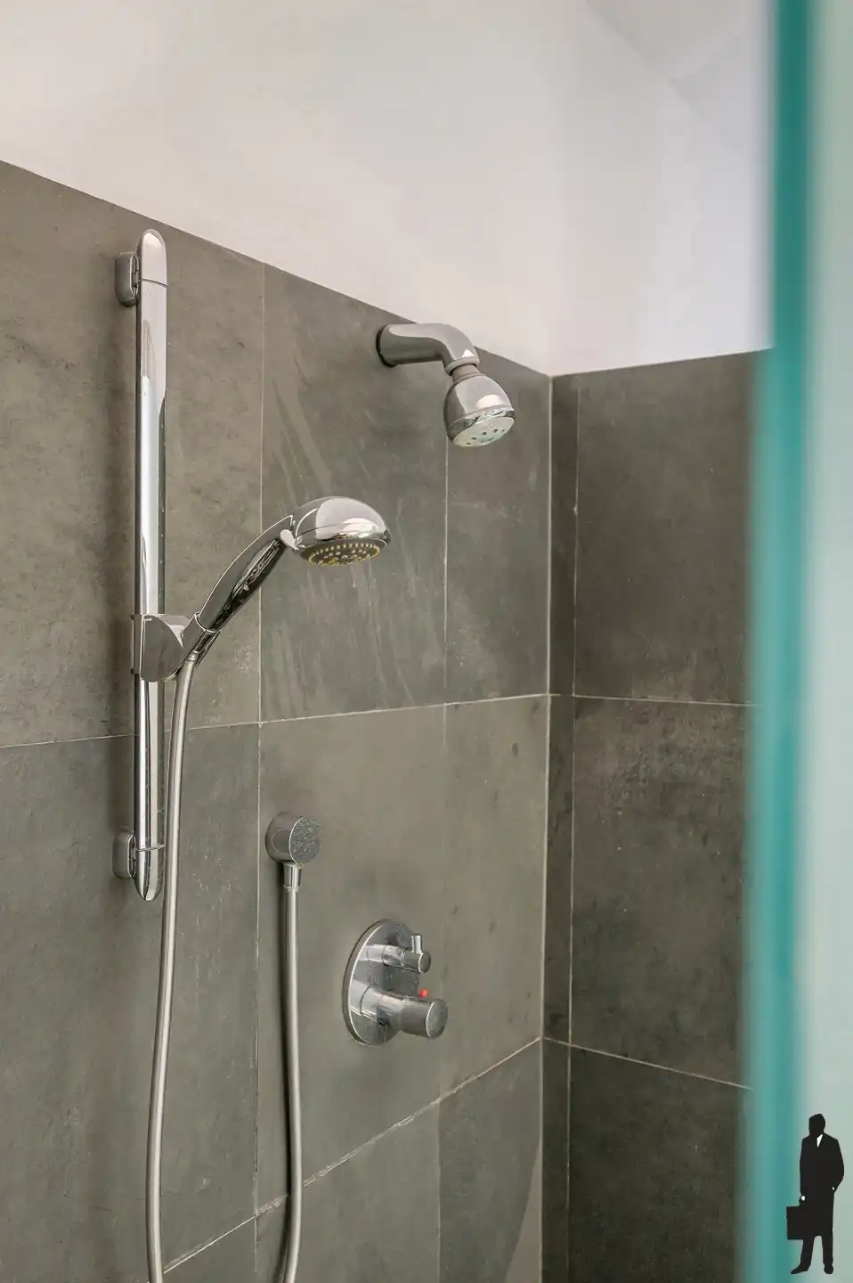 Lichtrijk appartement met authentieke charme foto 20