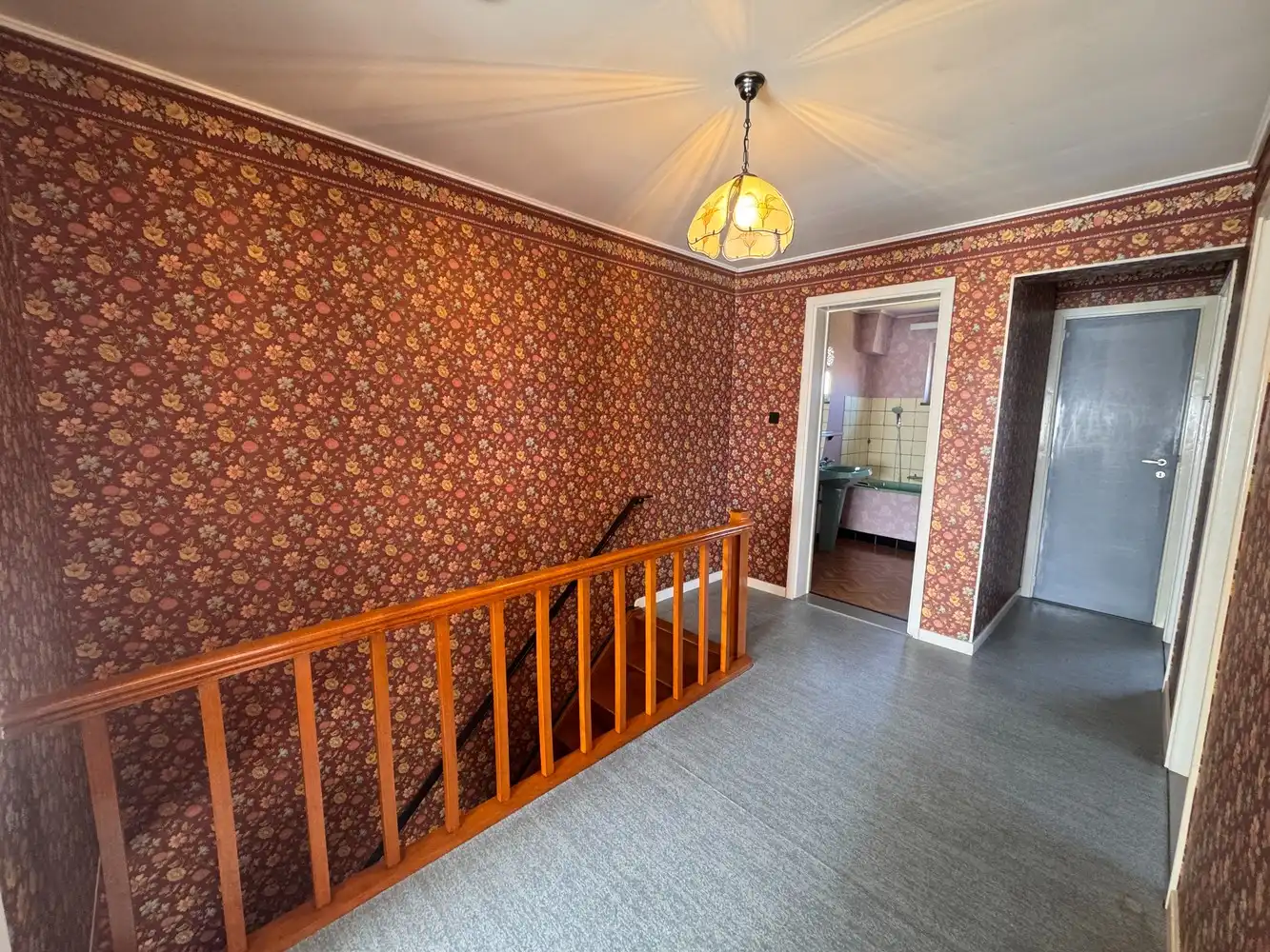 Gezinswoning met 3 slaapkamers, garage en tuin op 428 m² foto 7